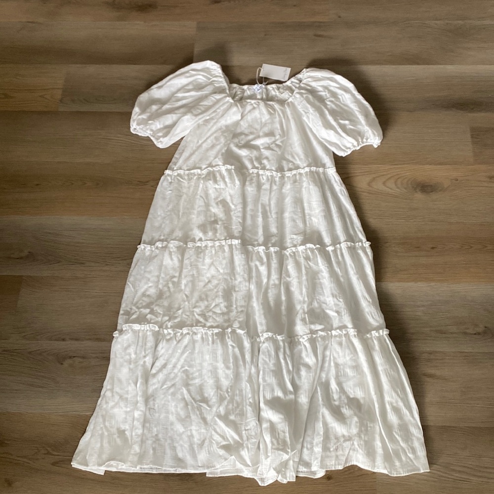 White Emory Park Dress. Size Small. New with tags.
